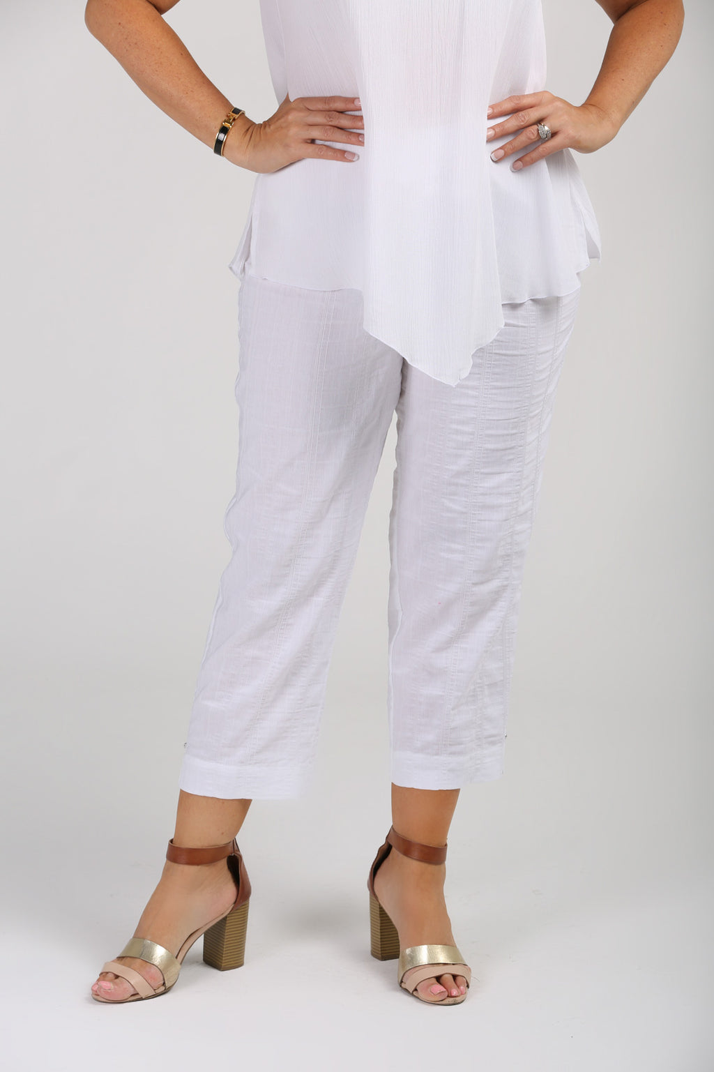 KJ Brand Wash & Go crops - White