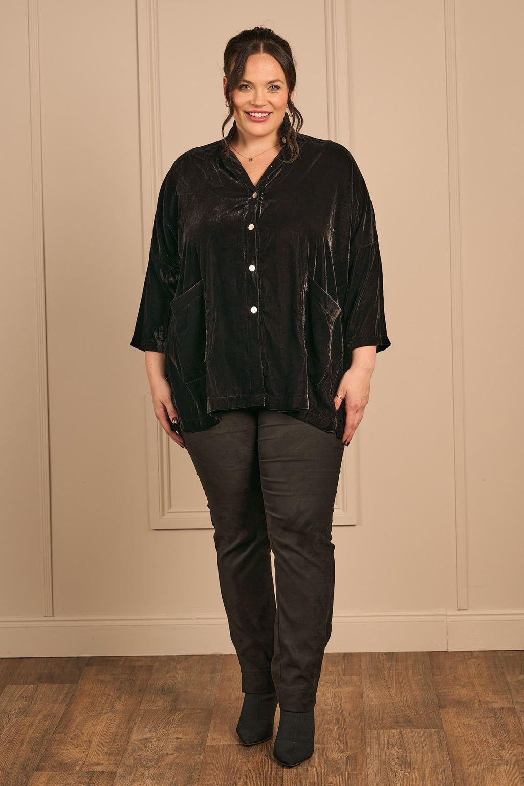 Our model Zhana Paton is wearing Thanny velvet jacket in black for Froxx Clothing plus sizes