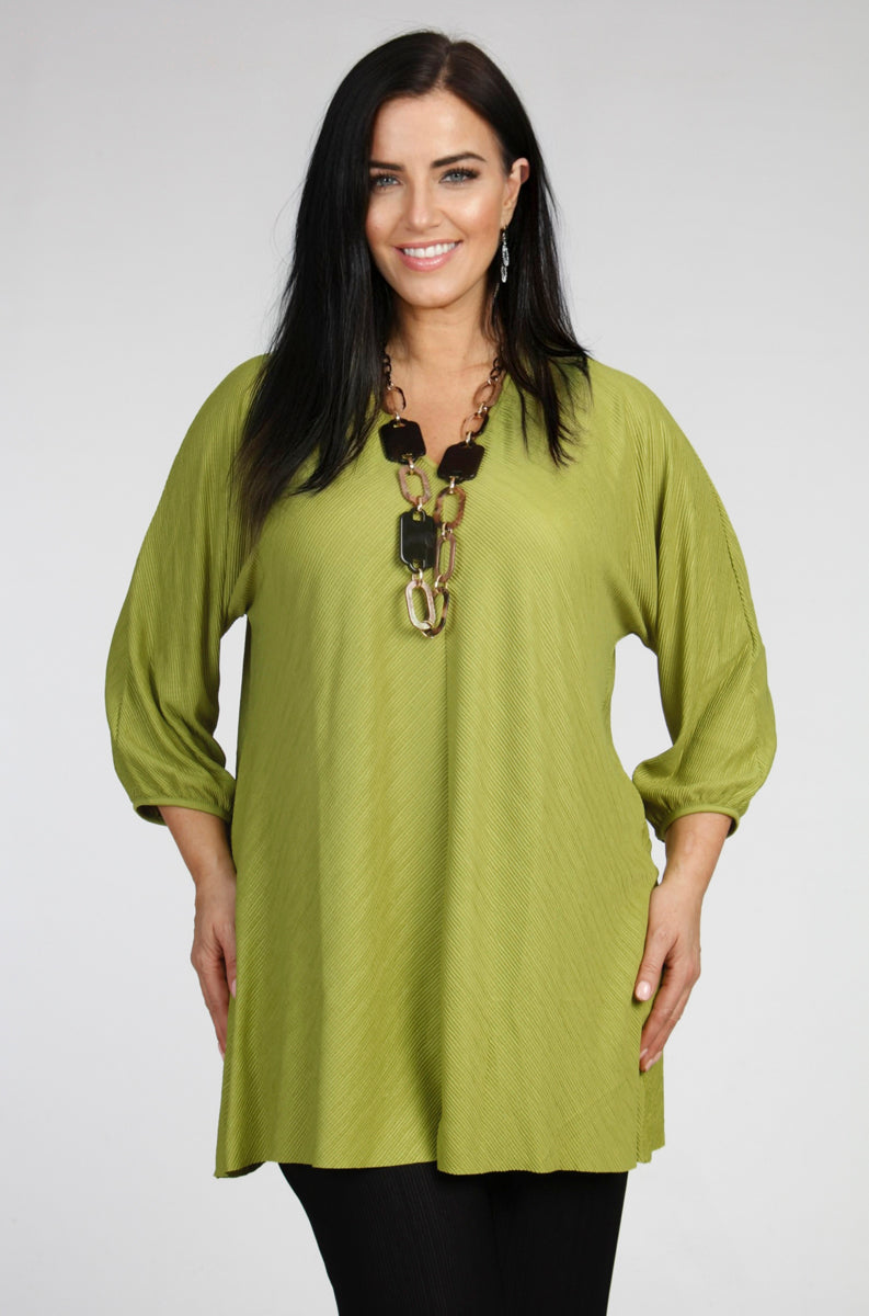 Our model is wearing See You by Biggi M Plissee V neck top in peppermint for Froxx Clothing